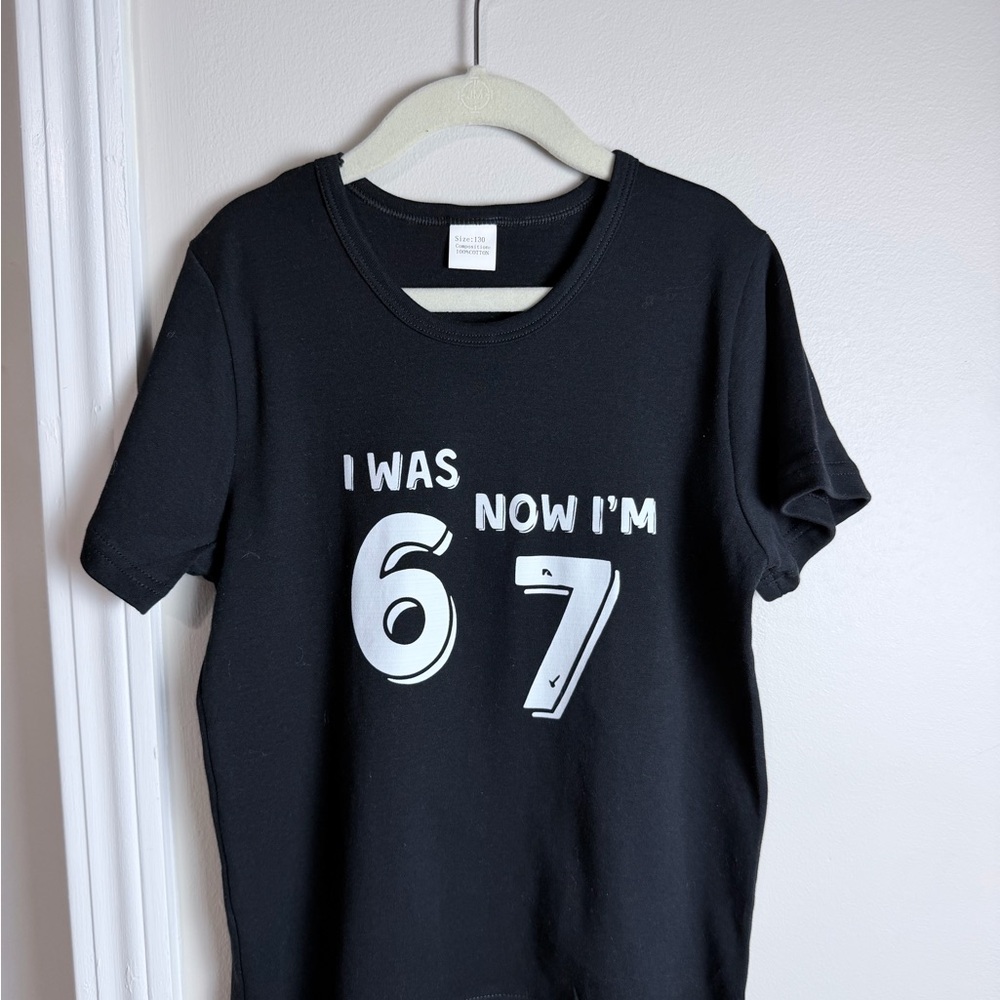Kids Black Graphic T-Shirt Birthday 6-7 6/7 happy smile funny